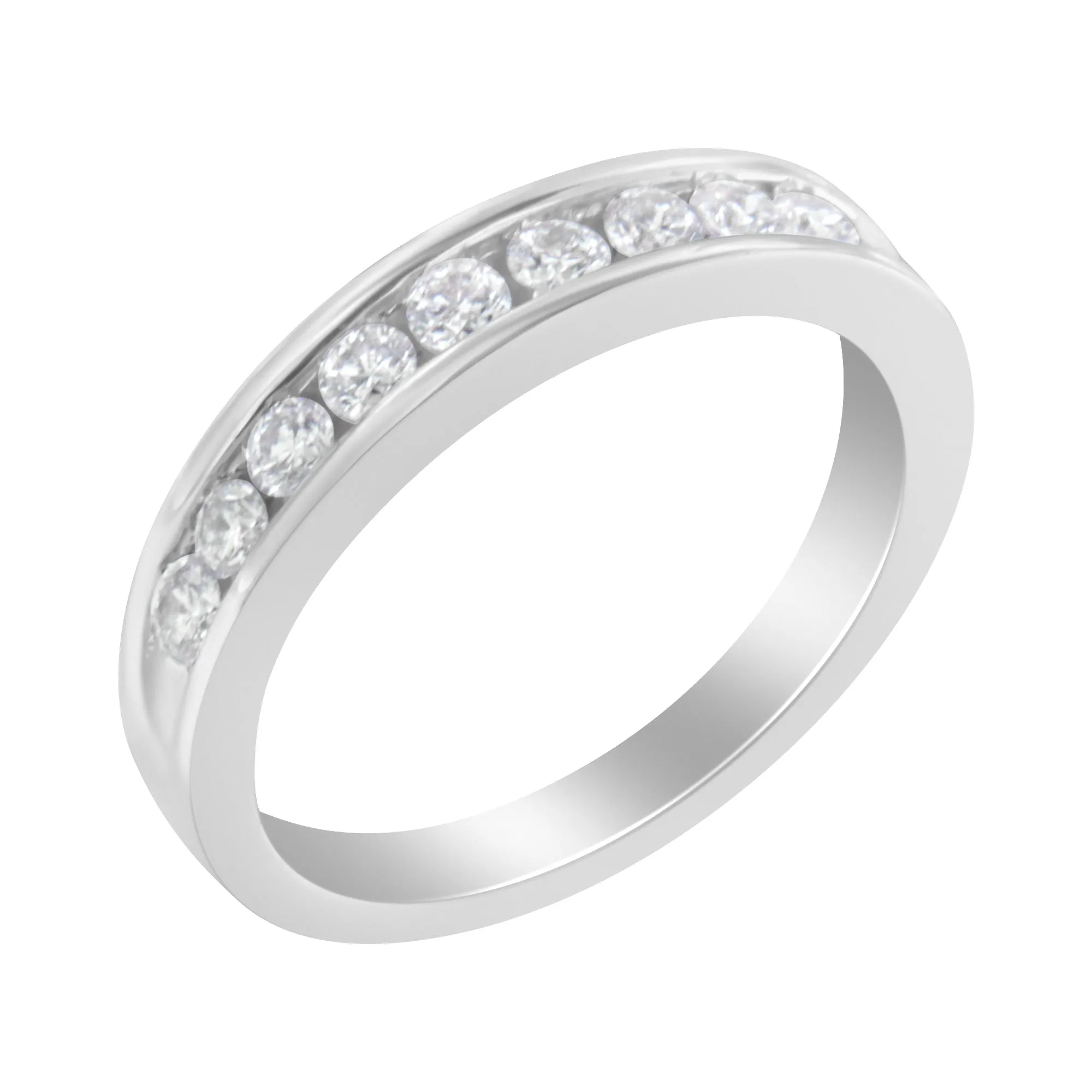 18K White Gold Round-Cut Diamond Ring