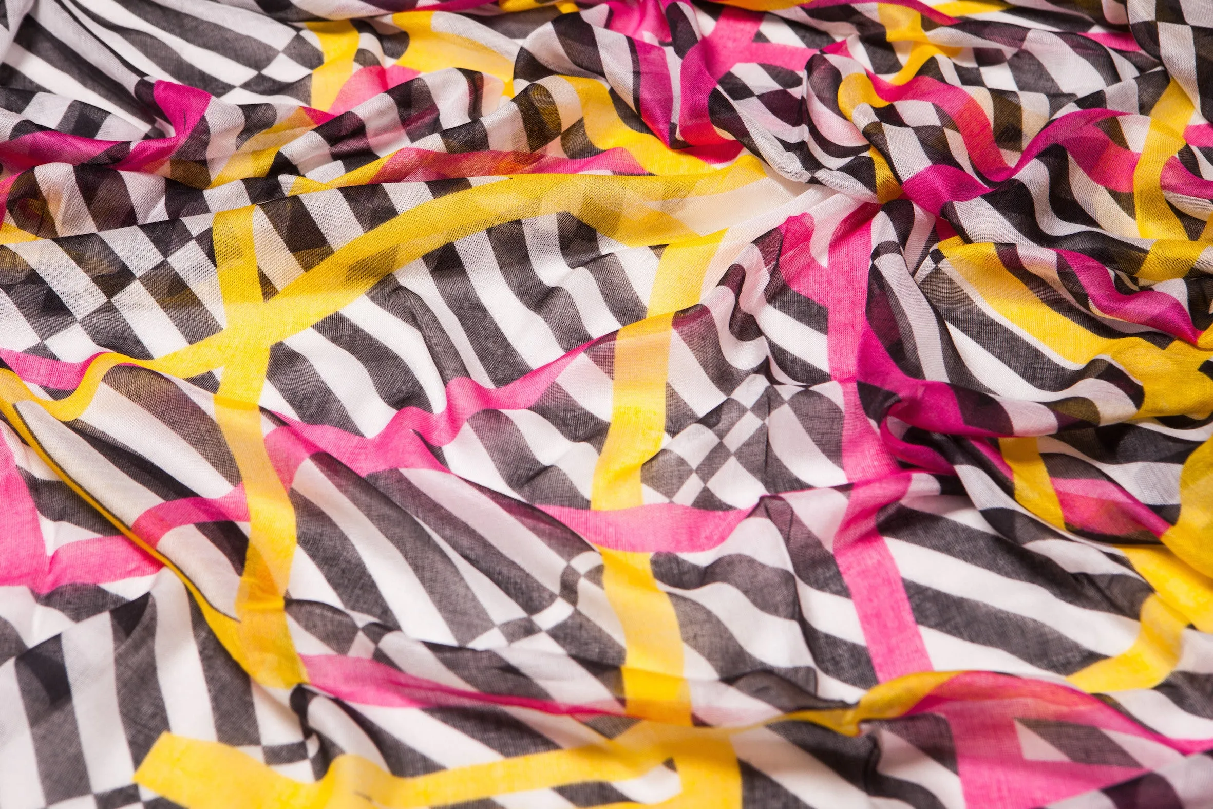 Noir et Blanc Crime Modal Scarf