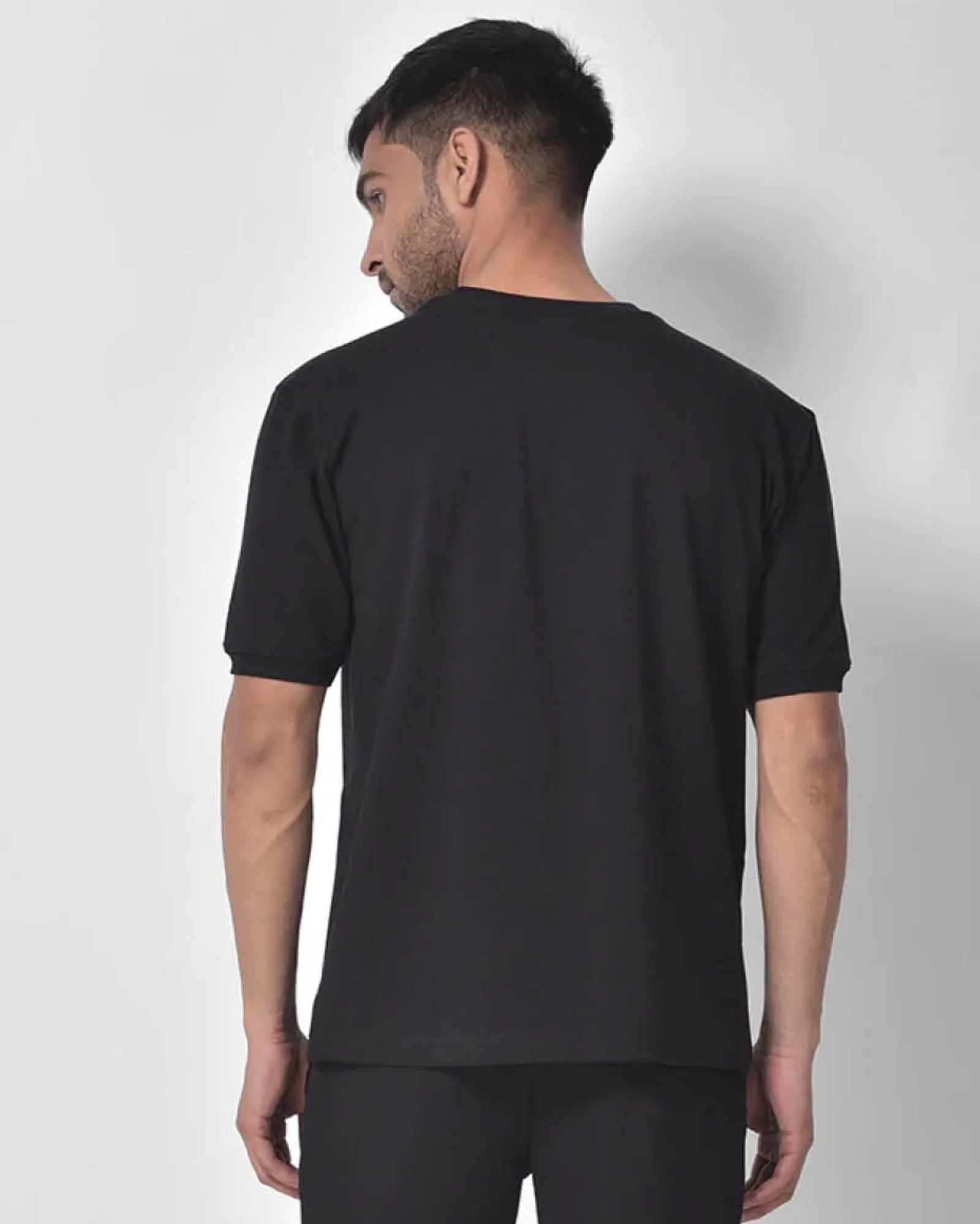 Tee-Hammo: Black