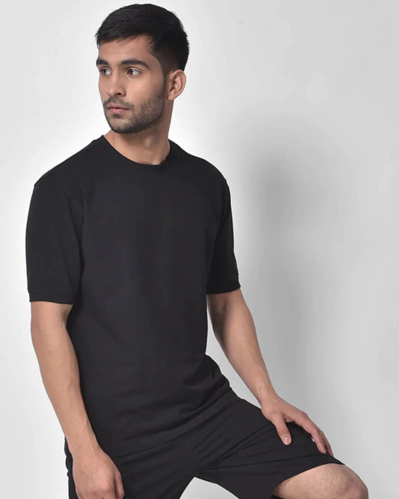 Tee-Hammo: Black