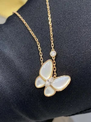 Three-dimensional butterfly white shell clavicle necklace  MLD2412252